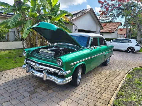 1954 Ford Customline Mercedes Turbo Diesel