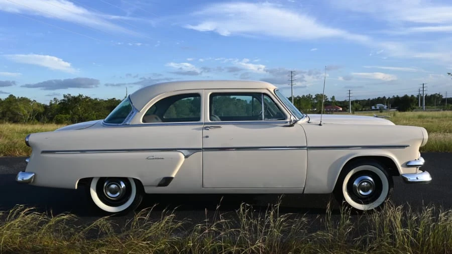 1954 Ford Customline - Image 2 of 13