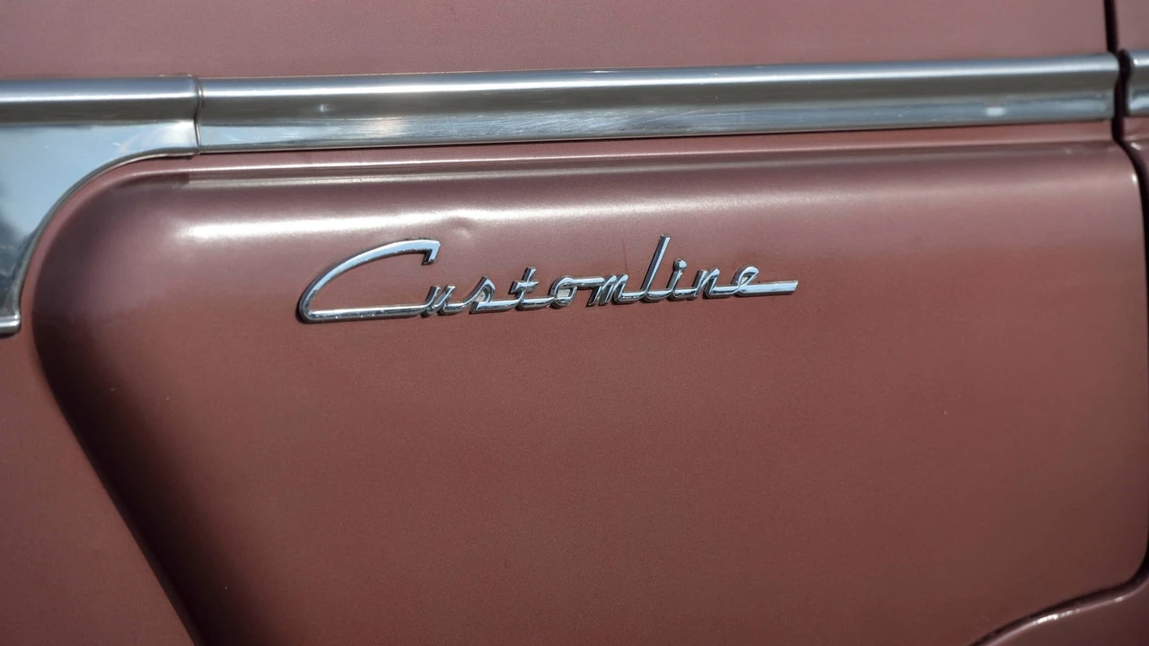1954 Ford Customline - Image 11 of 27