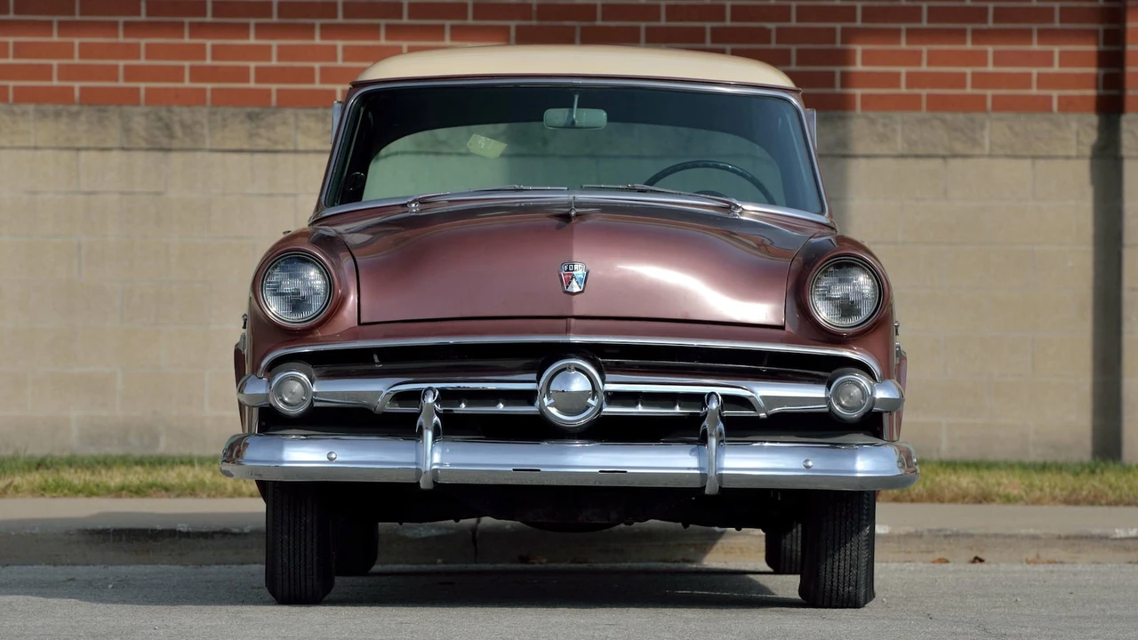 1954 Ford Customline - Image 14 of 27