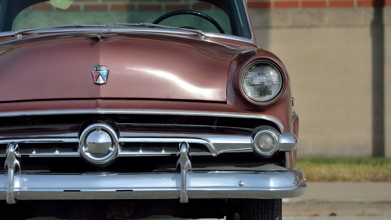 1954 Ford Customline - Image 23 of 27