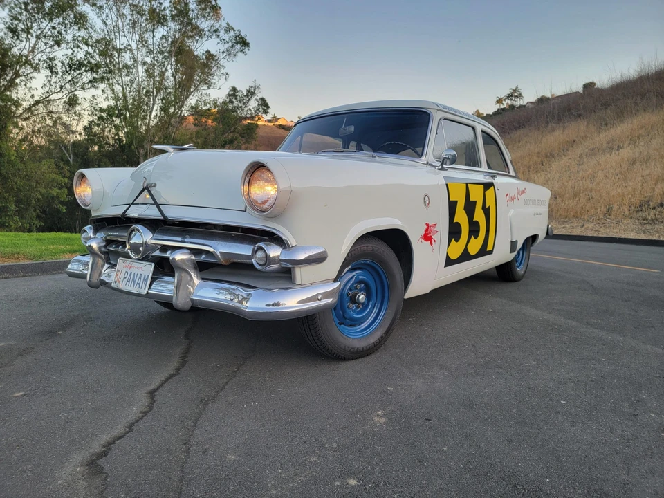 1954 Ford Customline - Image 14 of 31