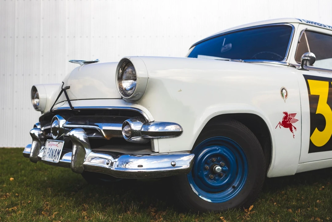 1954 Ford Customline - Image 14 of 31