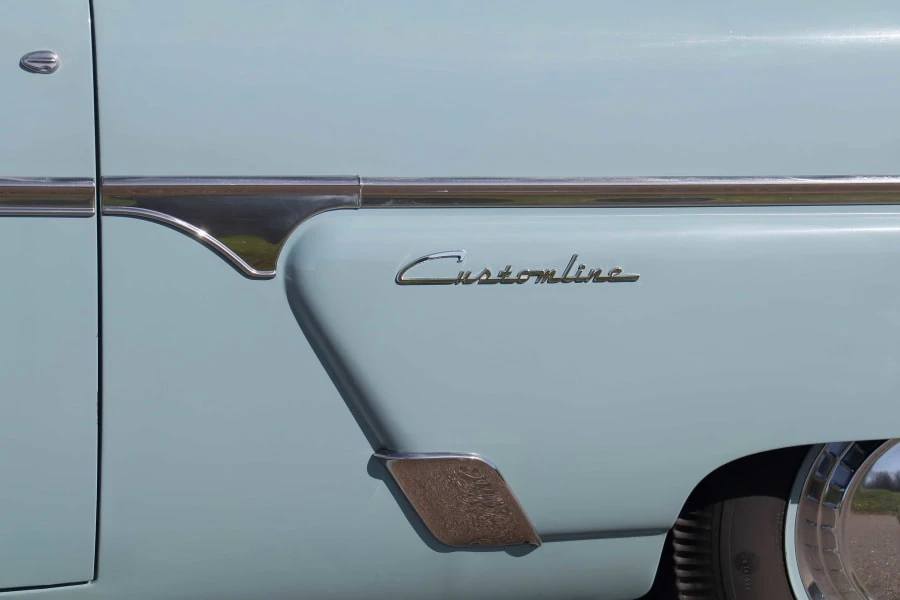 1954 Ford Customline - Image 13 of 29
