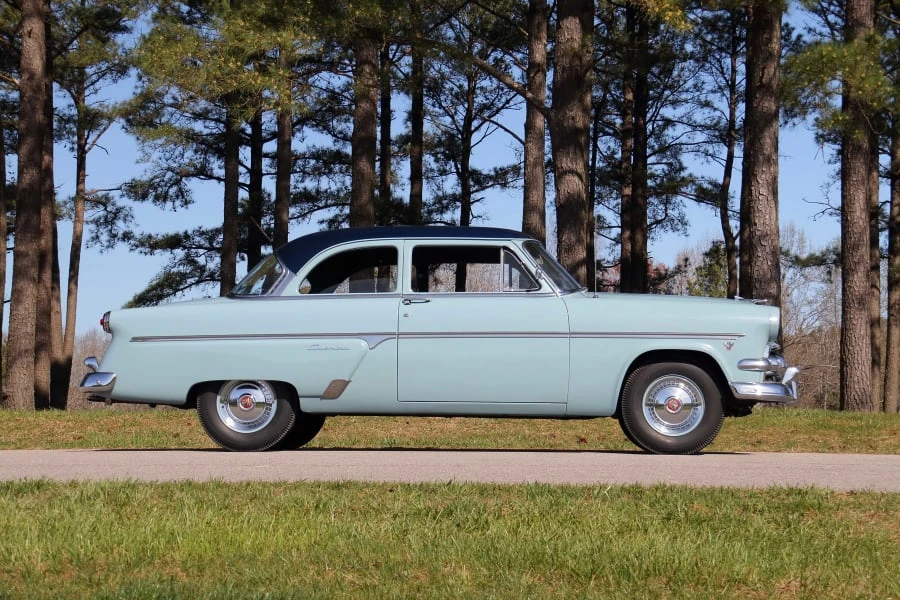 1954 Ford Customline - Image 9 of 29