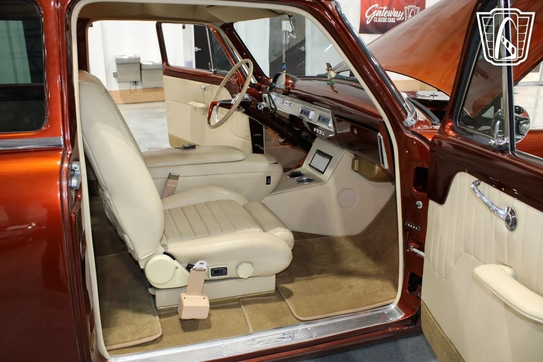 1954 Ford Crestline - Image 9 of 12