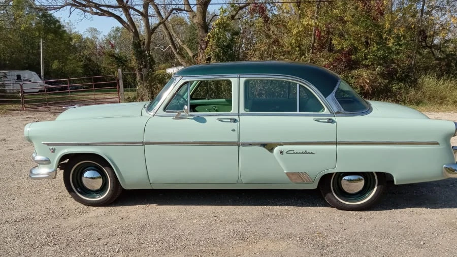 1954 Ford Crestline - Image 2 of 6