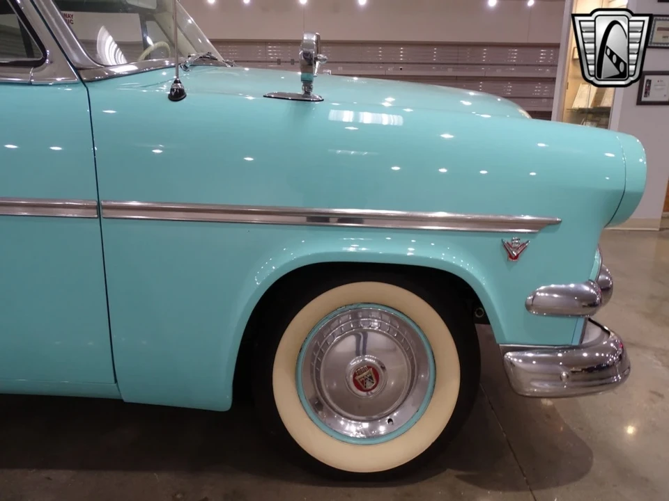 1954 Ford Crestline - Image 15 of 21