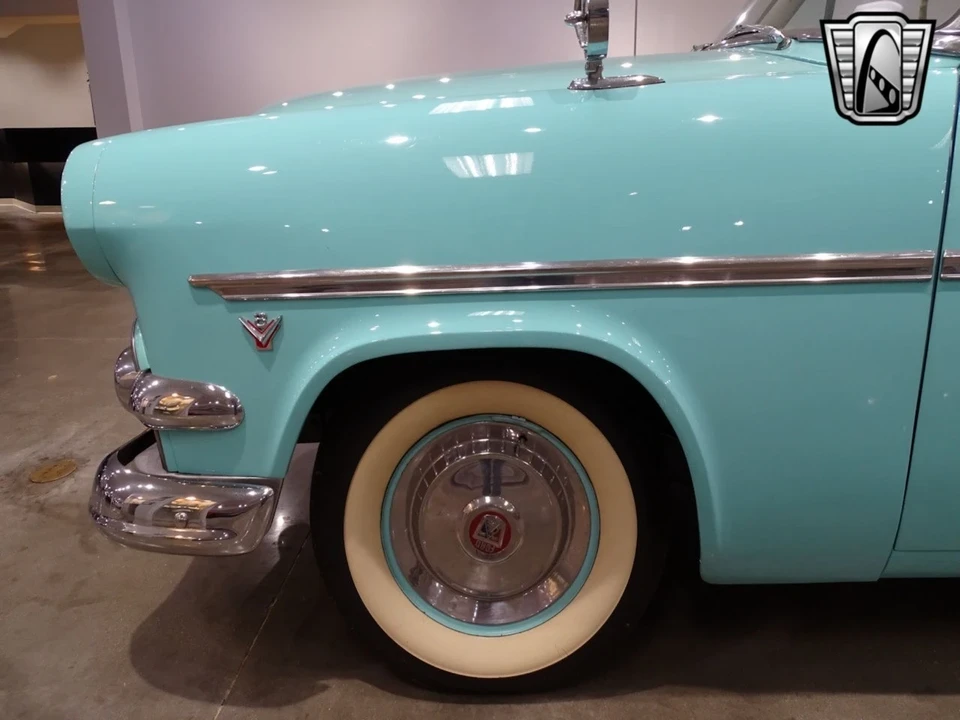 1954 Ford Crestline - Image 14 of 21