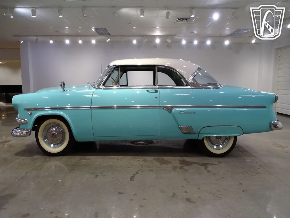 1954 Ford Crestline - Image 8 of 31