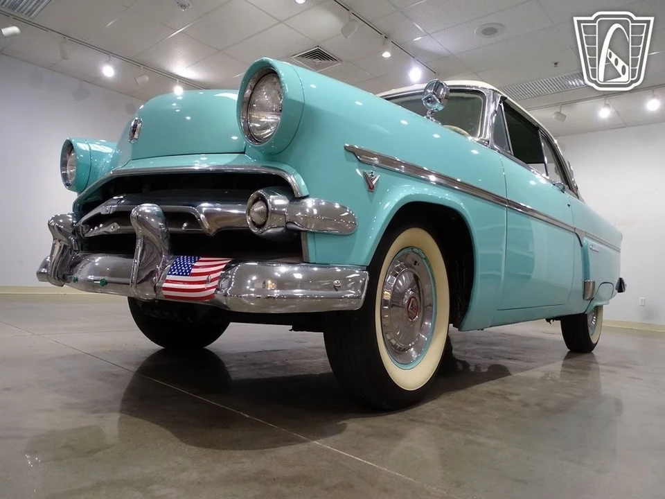 1954 Ford Crestline - Image 7 of 21