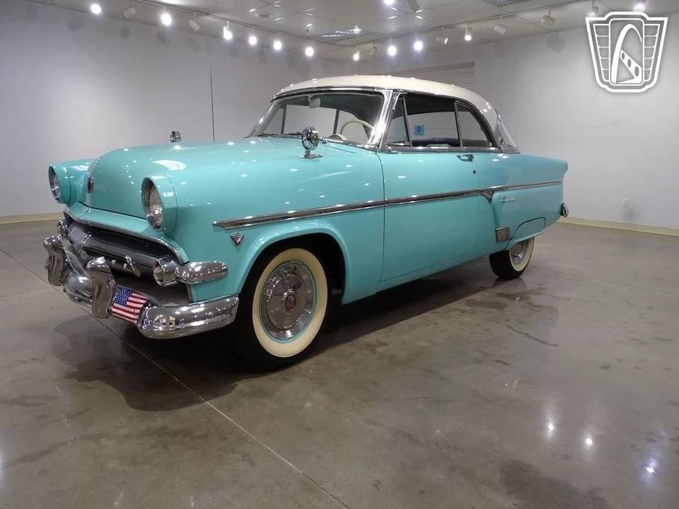 1954 Ford Crestline - Image 3 of 21