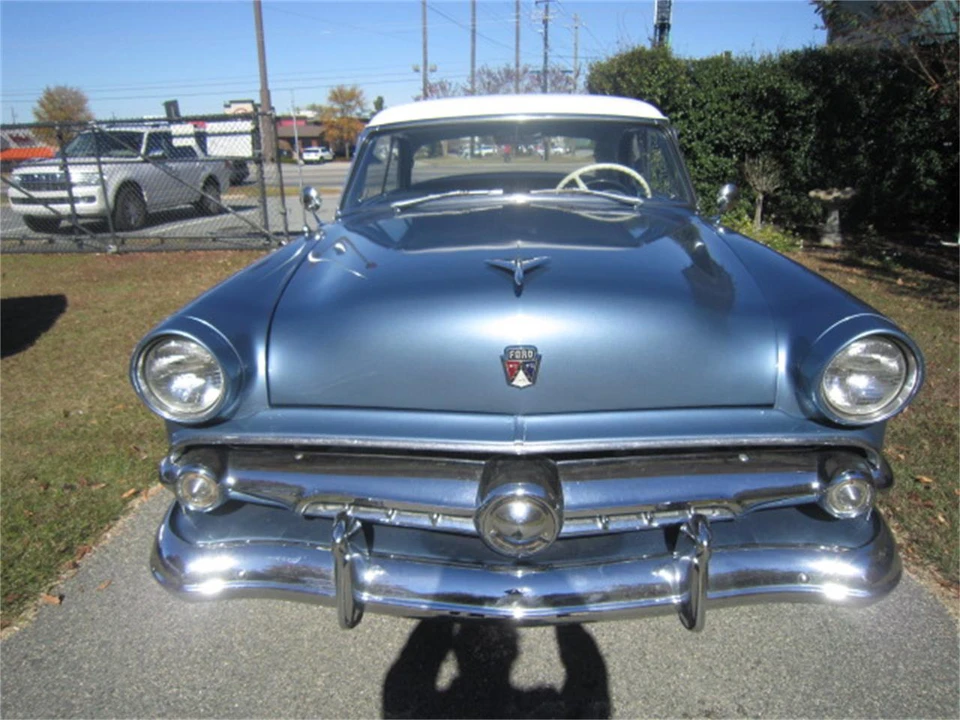 1954 Ford - Image 2 of 31