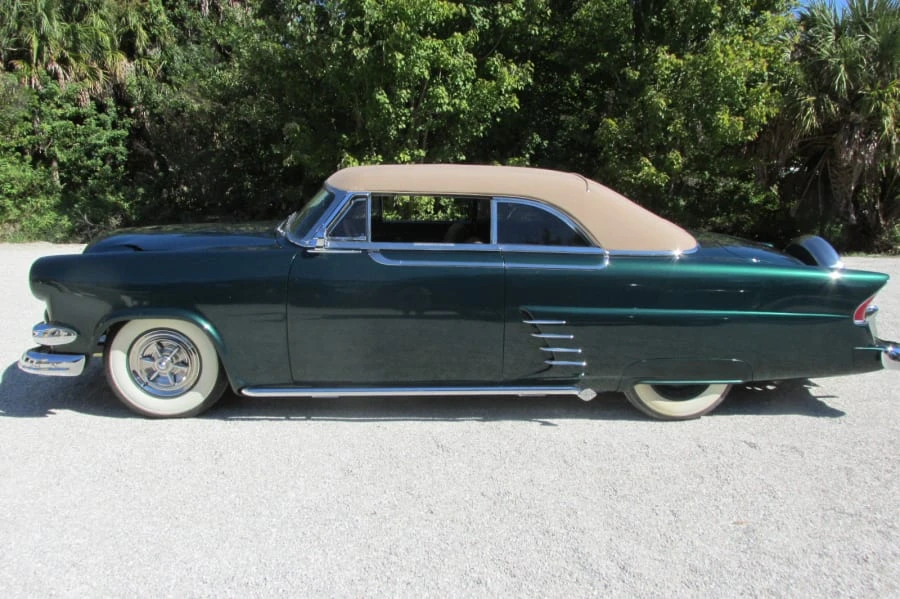 1954 Ford Crestline - Image 2 of 12