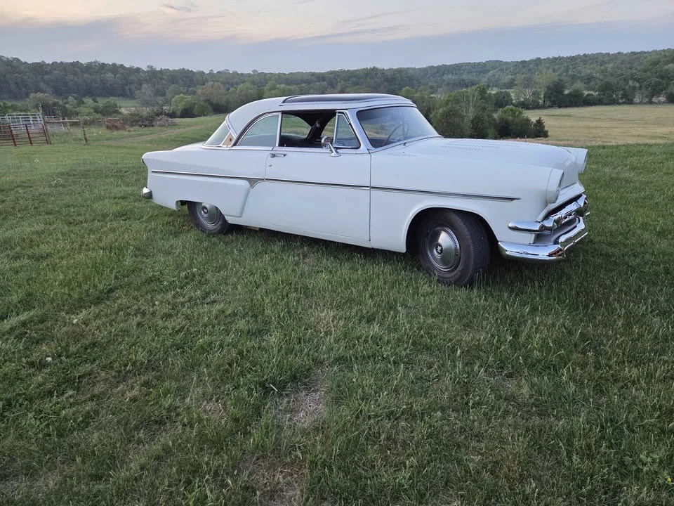 1954 Ford Crestline - Image 3 of 3