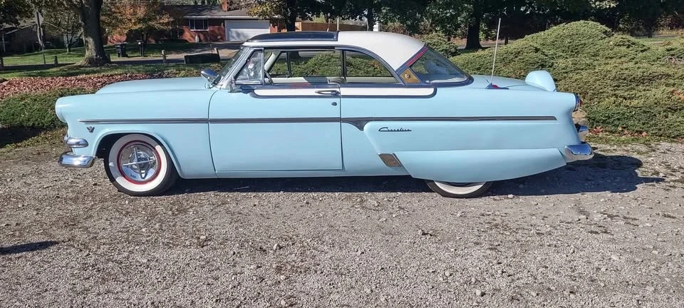 1954 Ford Crestline - Image 2 of 5