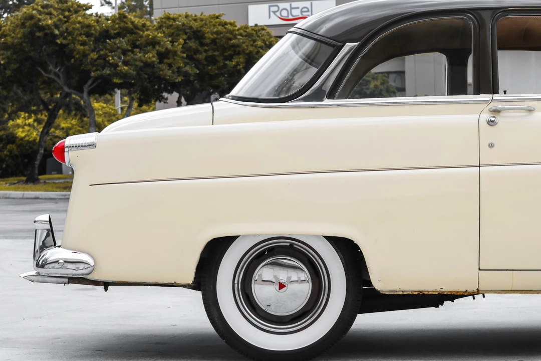 1954 Hudson - Image 10 of 31