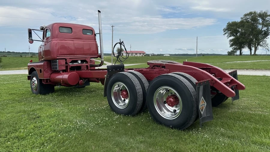 1954 International - Image 2 of 29