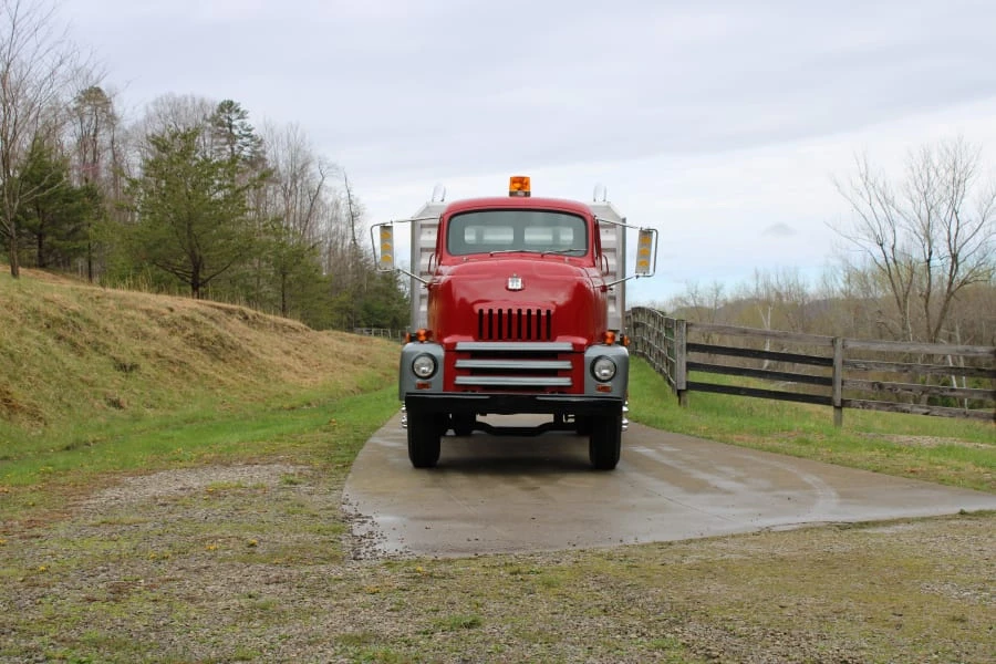 1954 International - Image 7 of 15