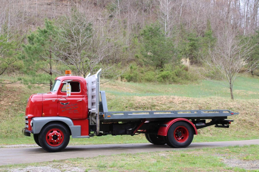 1954 International - Image 2 of 15