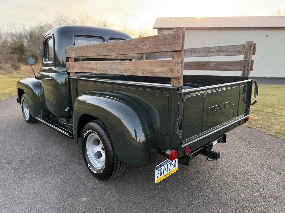 1954 International - Image 16 of 21