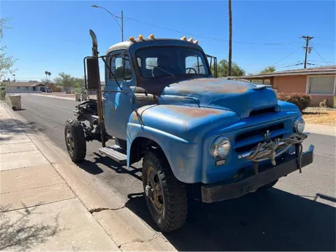 1954 International R100