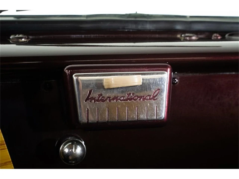 1954 International - Image 27 of 31