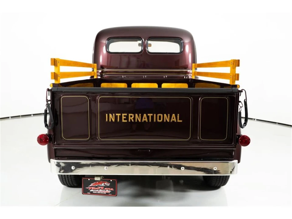 1954 International - Image 7 of 31