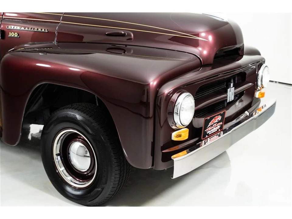 1954 International - Image 11 of 31