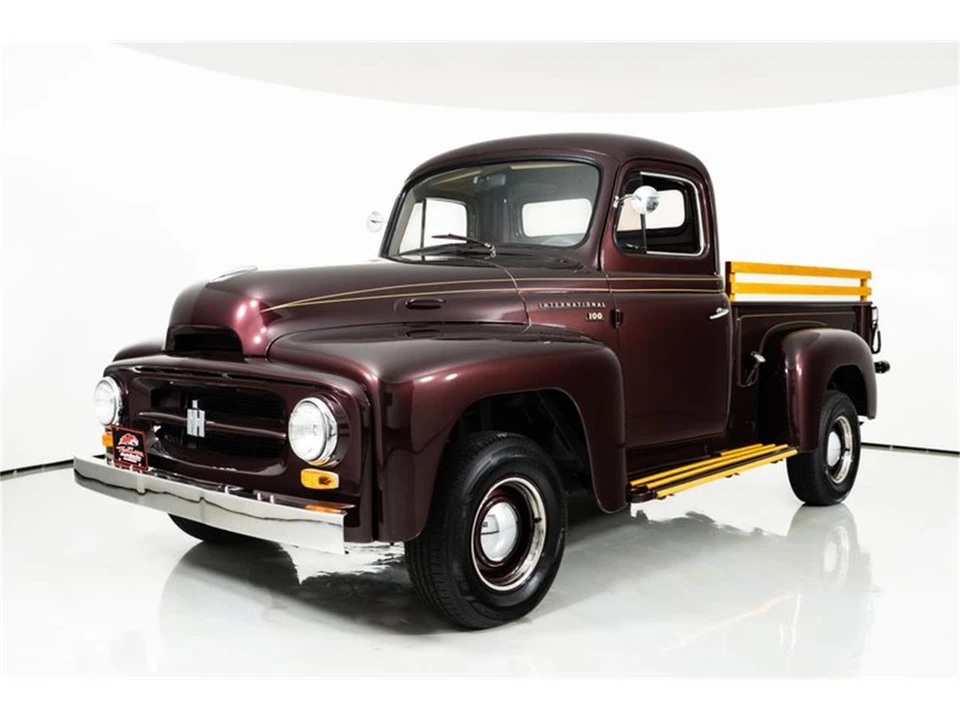 1954 International - Image 2 of 31