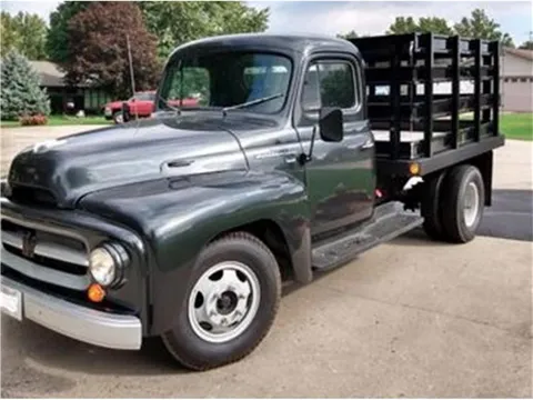 1954 International R130