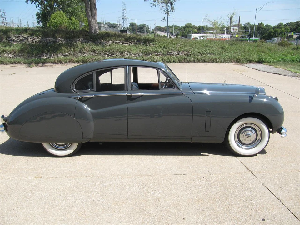 1954 Jaguar Mark VII & VIII & IX - Image 2 of 27