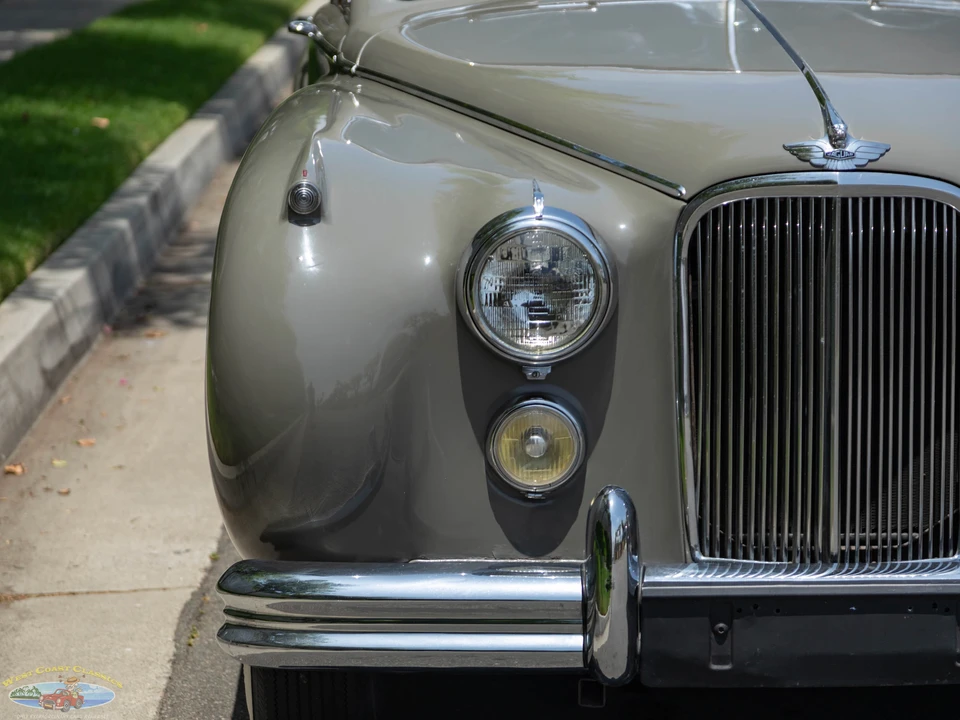 1954 Jaguar Mark VII & VIII & IX - Image 18 of 31