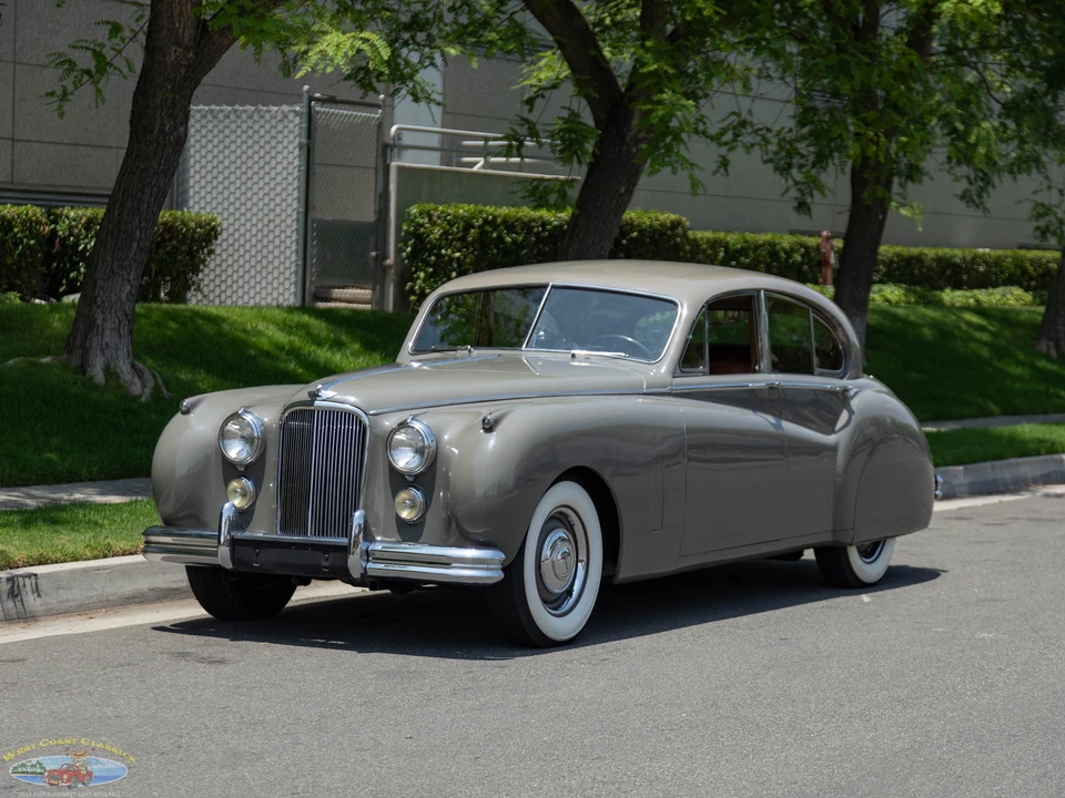 1954 Jaguar Mark VII & VIII & IX - Image 4 of 31
