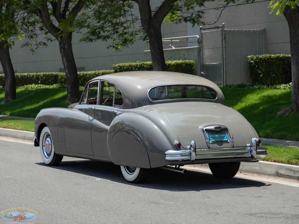 1954 Jaguar Mark VII & VIII & IX - Image 6 of 31