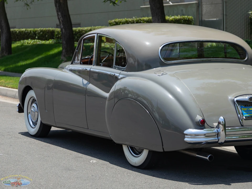 1954 Jaguar Mark VII & VIII & IX - Image 25 of 31