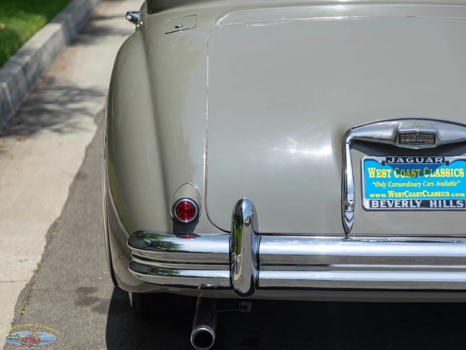 1954 Jaguar Mark VII & VIII & IX - Image 27 of 31