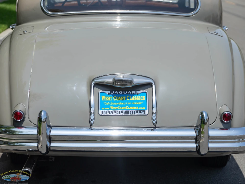 1954 Jaguar Mark VII & VIII & IX - Image 28 of 31