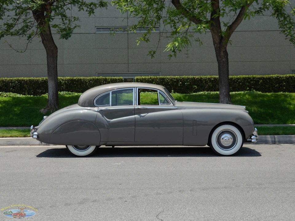 1954 Jaguar Mark VII & VIII & IX - Image 9 of 31