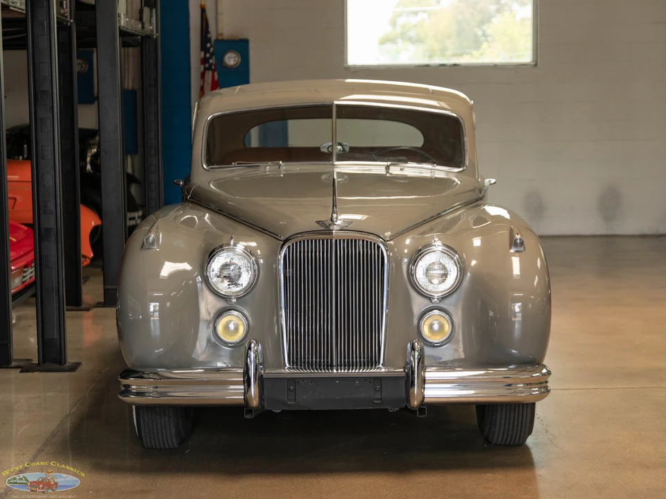 1954 Jaguar Mark VII & VIII & IX - Image 11 of 31