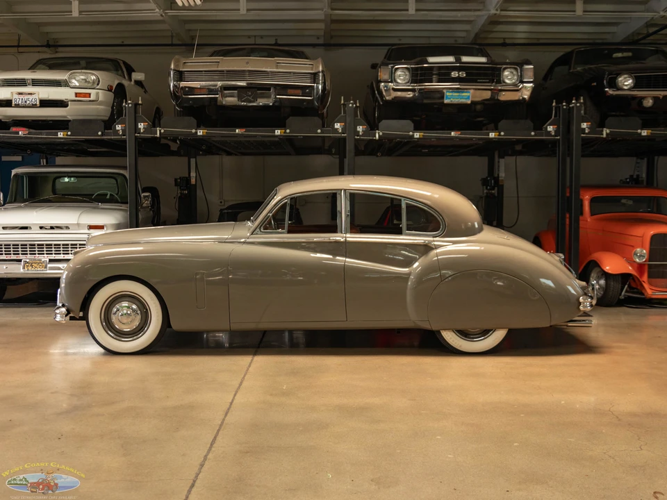 1954 Jaguar Mark VII & VIII & IX - Image 13 of 31