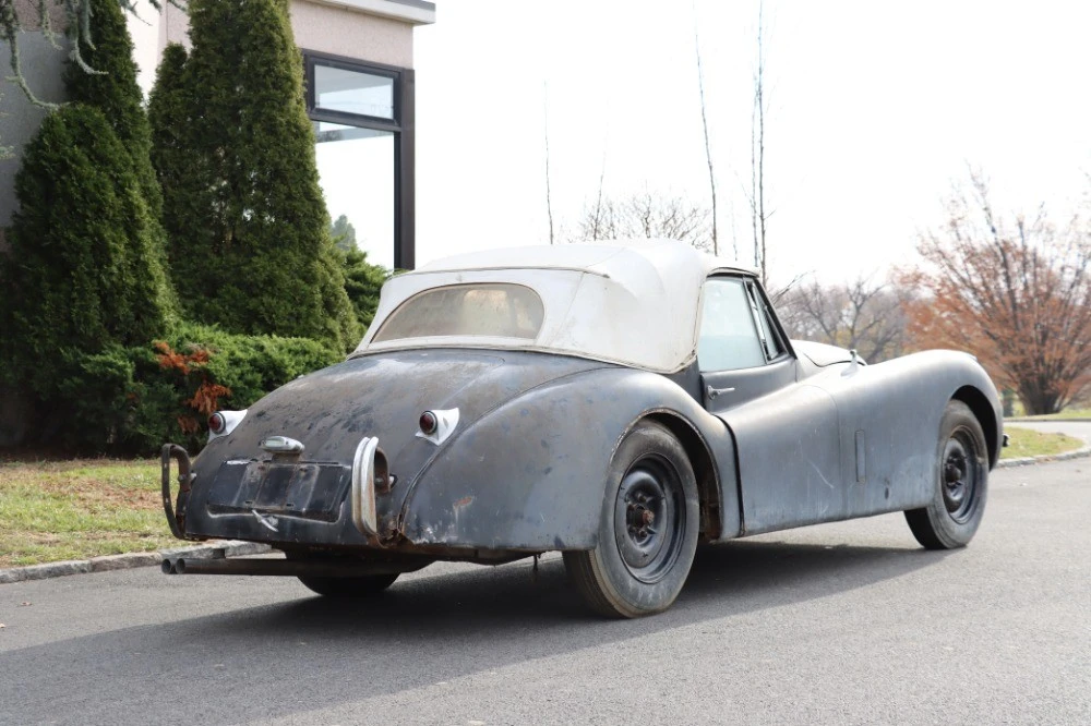 1954 Jaguar XK120 - Image 5 of 8