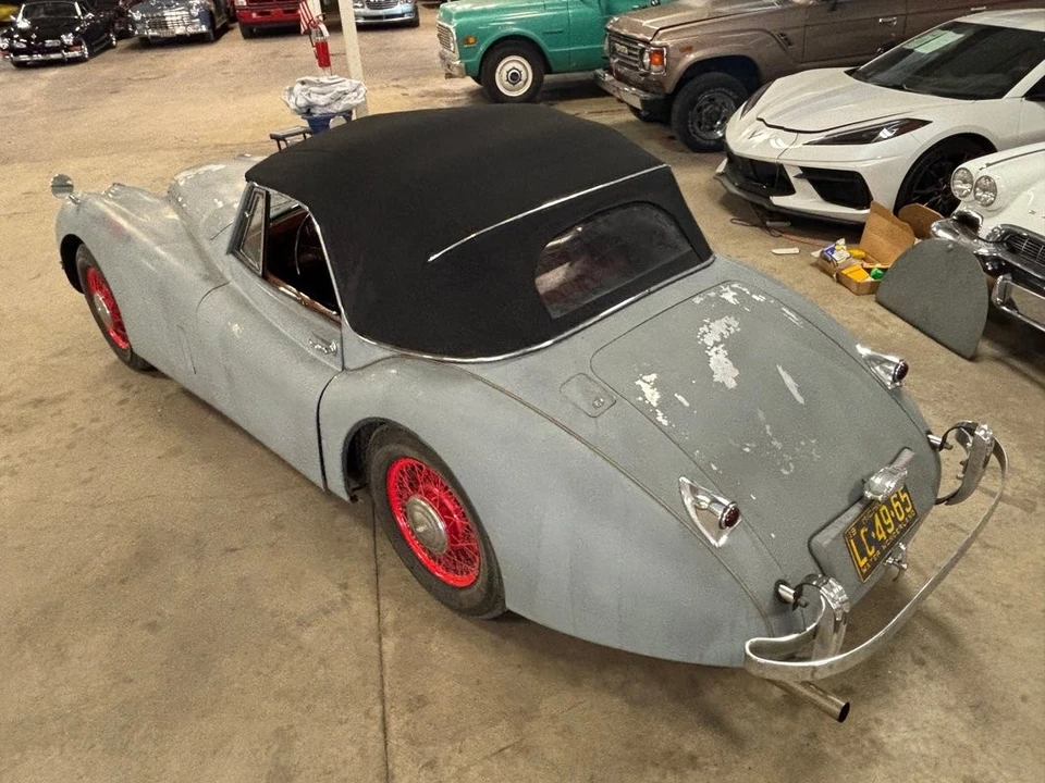 1954 Jaguar XK120 - Image 16 of 31