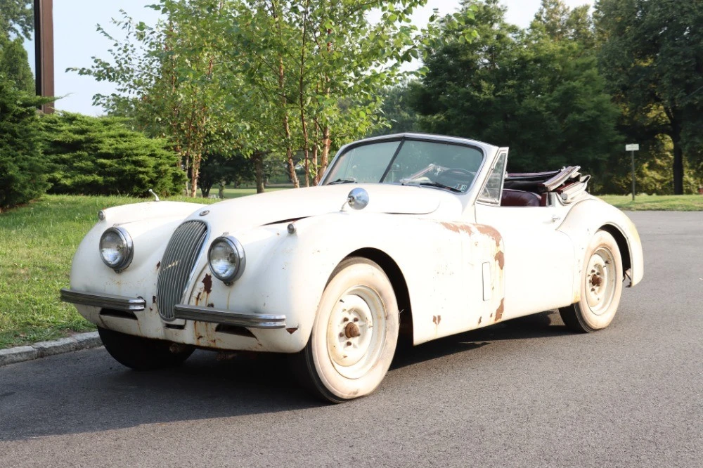 1954 Jaguar XK120 - Image 2 of 8