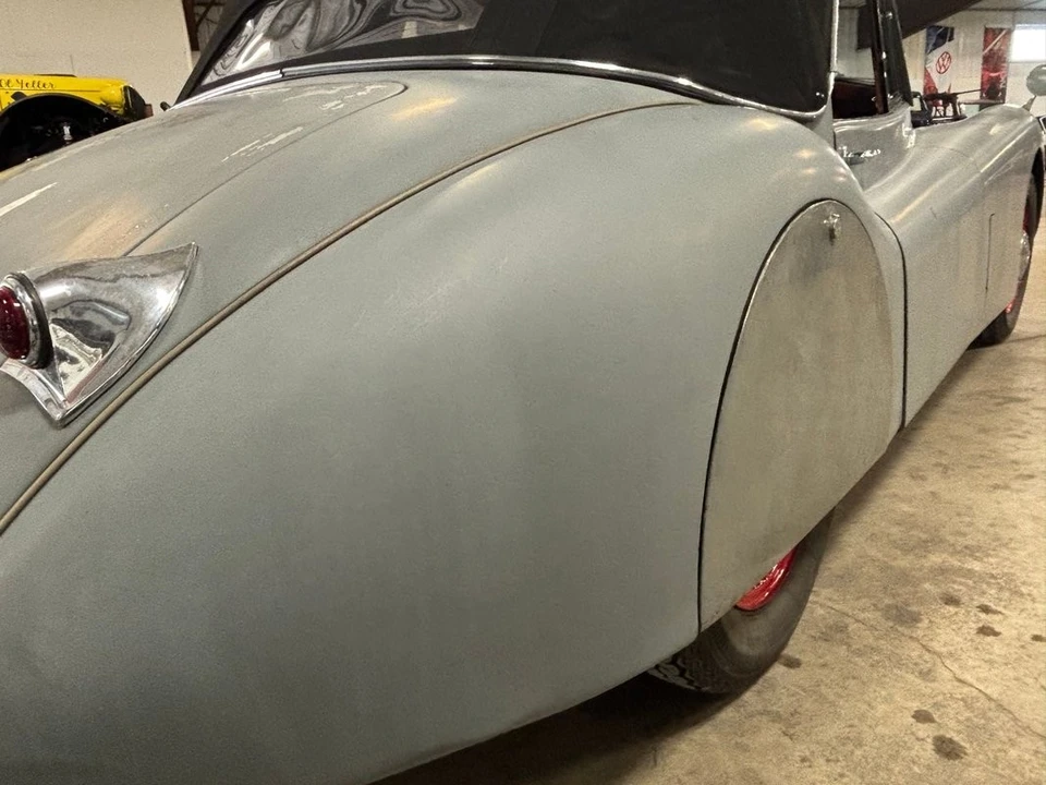 1954 Jaguar XK120 - Image 12 of 31