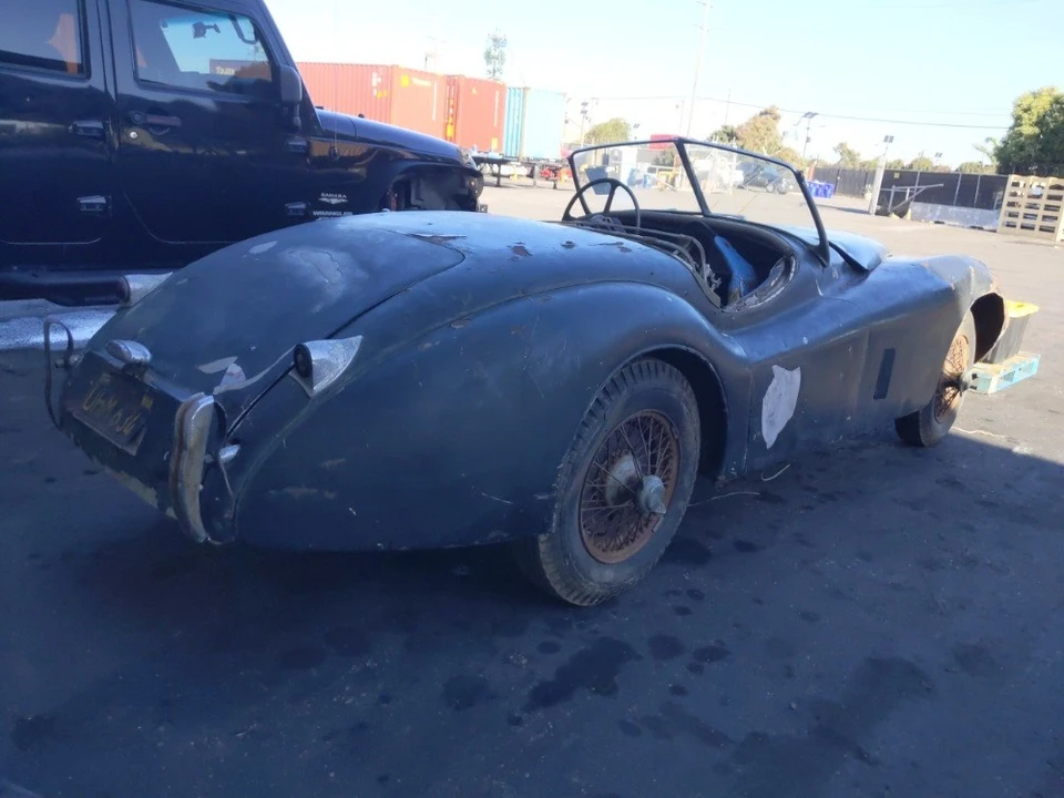 1954 Jaguar XK120 - Image 3 of 6