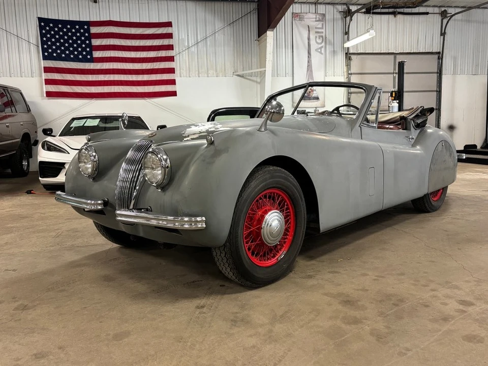1954 Jaguar XK120 - Image 27 of 31