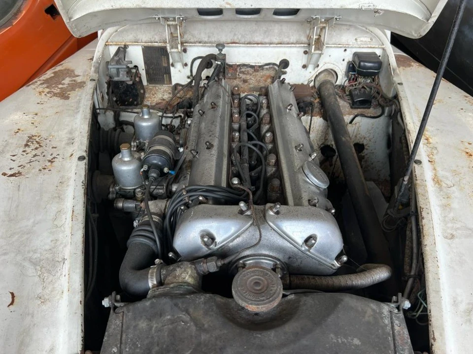 1954 Jaguar XK120 - Image 8 of 8