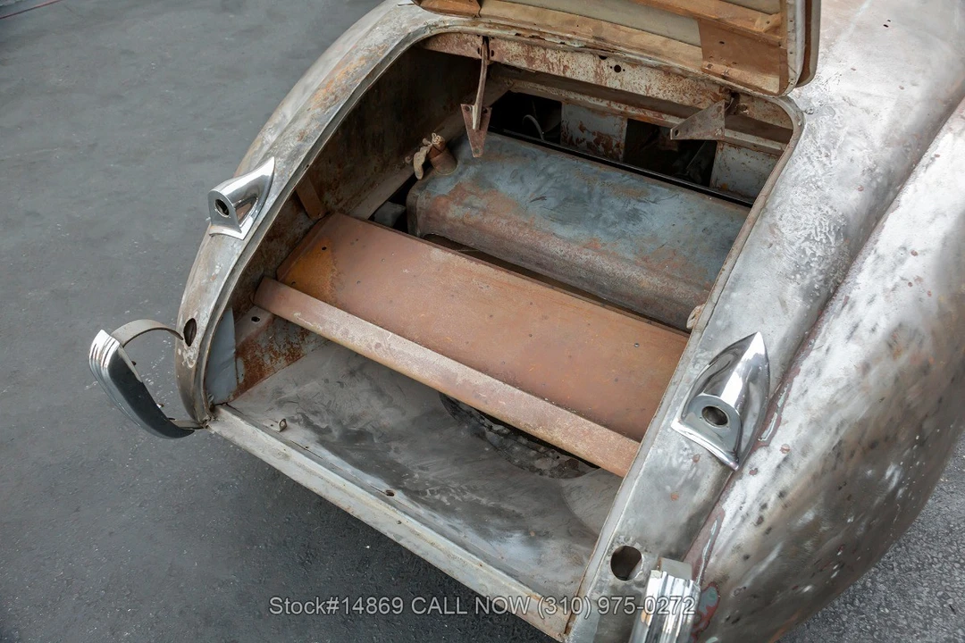 1954 Jaguar XK120 OTS Roadster - Image 27 of 31