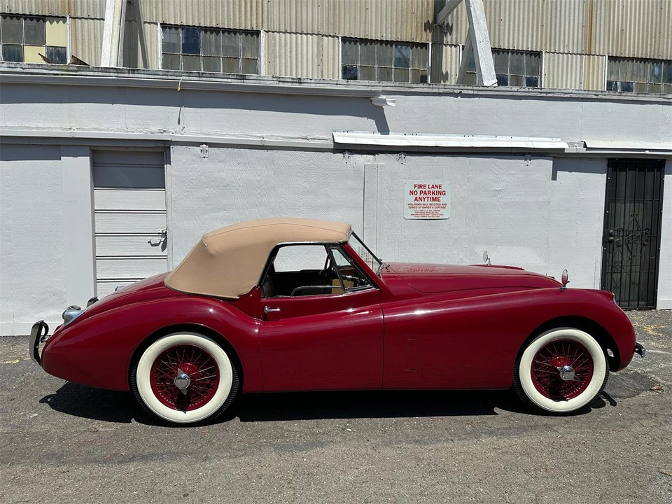 1954 Jaguar XK120 - Image 2 of 31